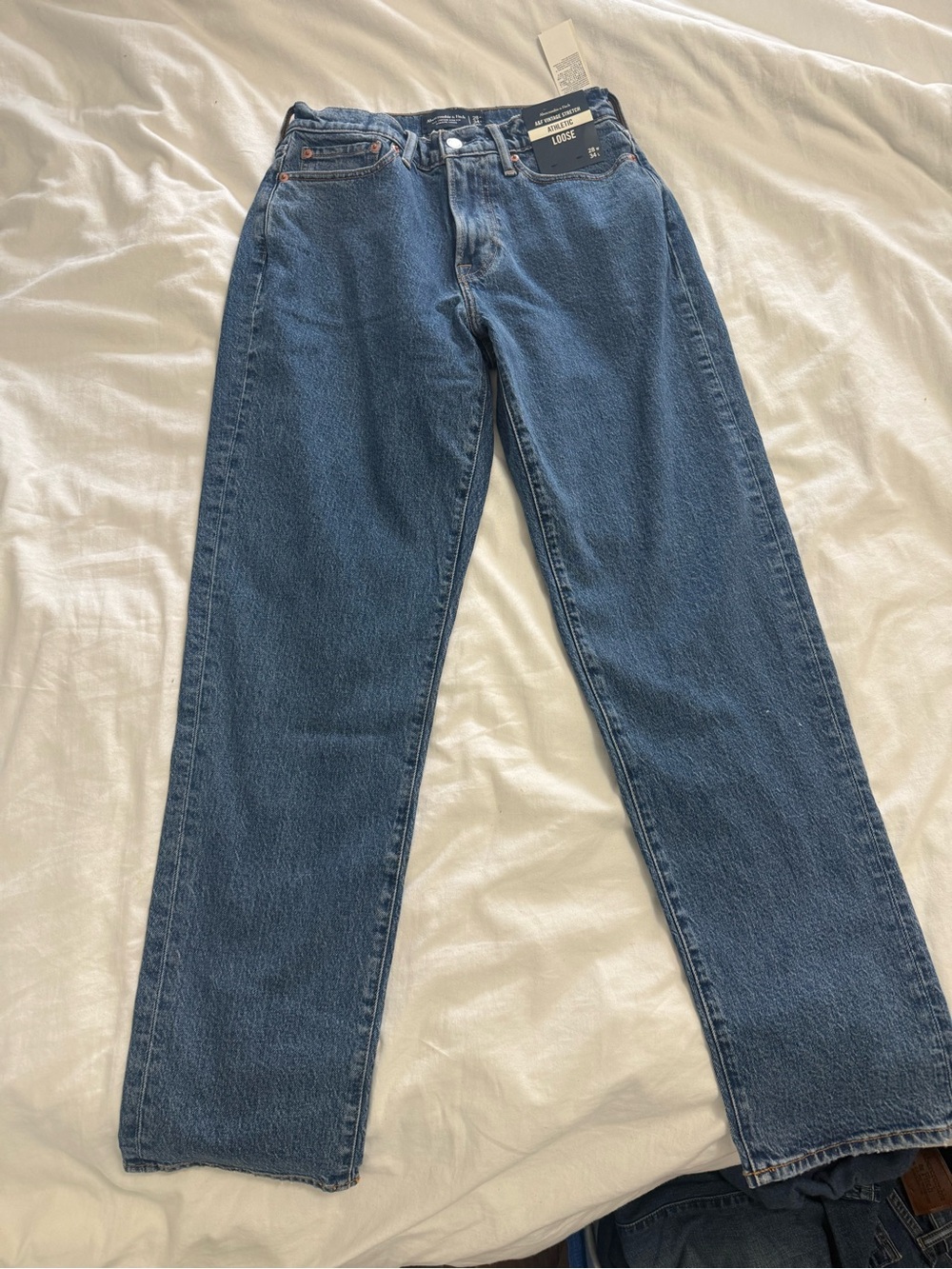 BNWT Abercrombie & Fitch Straight Men’s Jeans in Blue Denim